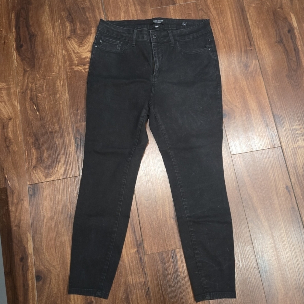 Judy Blue Black Skinny Jeans